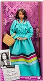 Barbie Inspirierende Frauenpuppe, Wilma Mankiller trägt blaues Kleid und Accessoires, erste weibliche Chefin der Cherokee-Nation, Sammlerstück mit Ständer