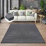 the carpet Cosy kuschelig warmer Fellteppich, weich und elegant, waschbar und Fußbodenheizung geeignet, Öko-Tex zertifiziert, Anthrazit, 160 x 220 cm