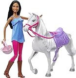 Barbie-Puppe und Weißes Pferd, Puppe mit Helm, weißes Pferd mit violettem Sattel und rosa Zügeln, Accessoires, Geschenk für Kinder, Spielzeug ab 3 Jahre,HCJ53