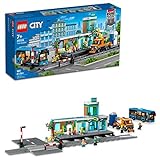 LEGO 60335 City Der Bahnhof: Stadtabenteuer mit Bus, Hubwagen, 6 Minifiguren, Straßenschilder, kompatibel mit Stadtzug, Lernspielzeug für Kinder ab 7 Jahren, Geschenk