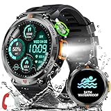 Smartwatch Herren mit Telefonfunktion, 3ATM Wasserdicht Militär Smartwatch mit LED Taschenlampe, 1,45' Robuste Outdoor Uhren mit 24H Gesundheits-Screening, 110+ Sportmodi Fitnessuhr für Android iOS